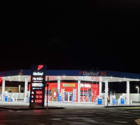 United Petroleum Devonport (Pie Face), unmanned after hours